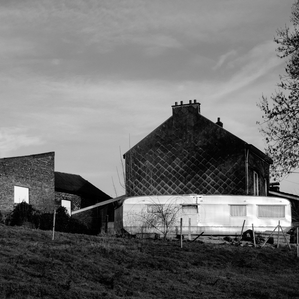 Wohnwagen, gestrandet